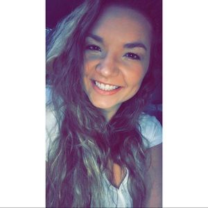 Meet your Posher, Marisa